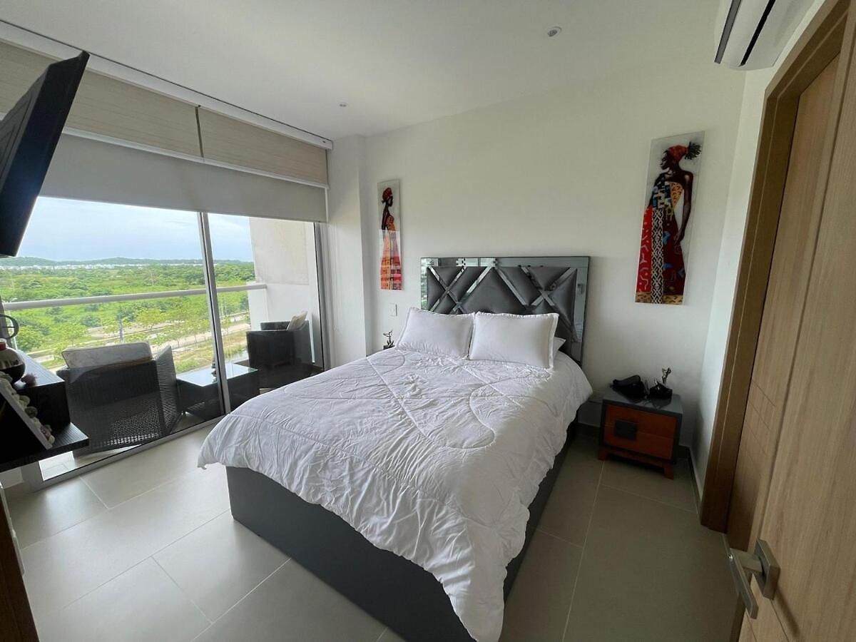 Apartment Con Piscina, Playa Y Cerca Aeropuerto De