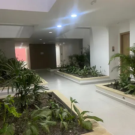 Con Piscina, Playa Y Cerca Aeropuerto De Cartagena