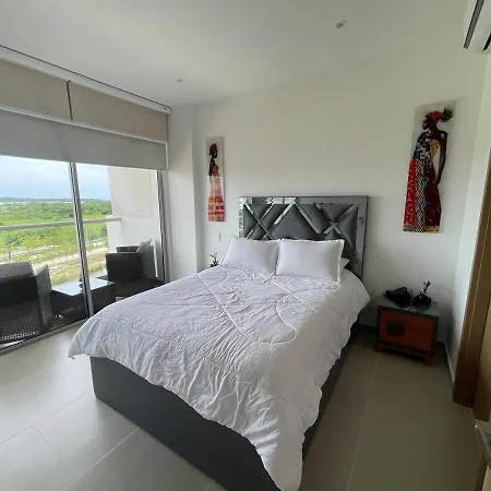 Apartment Con Piscina, Playa Y Cerca Aeropuerto De