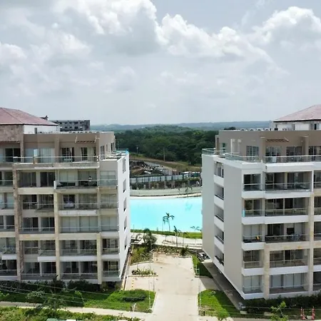 Con Piscina, Playa Y Cerca Aeropuerto De Apartment *